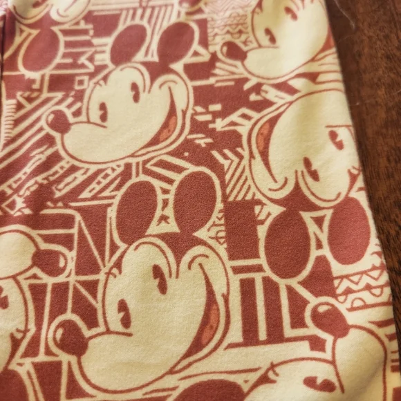 LulaRoe Mickey Mouse Leggings - Picture 2 of 6
